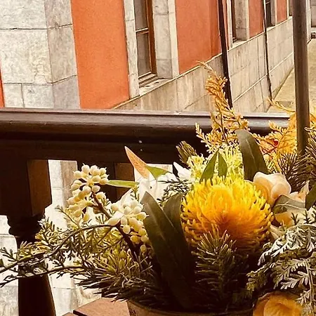 La De Barro Hotel 2*