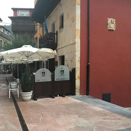 La De Barro Hotel 2*