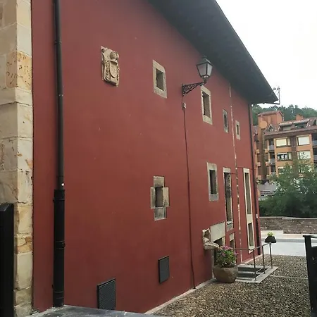 Hotel La De Barro Infiesto