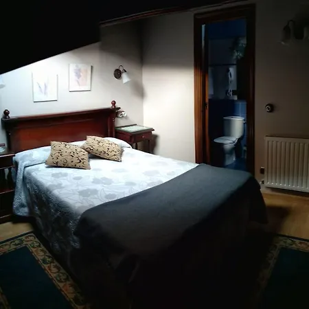La De Barro Hotel Infiesto