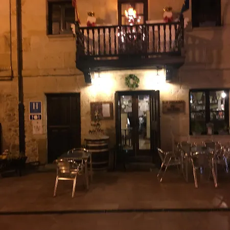 Hotel La De Barro 2*