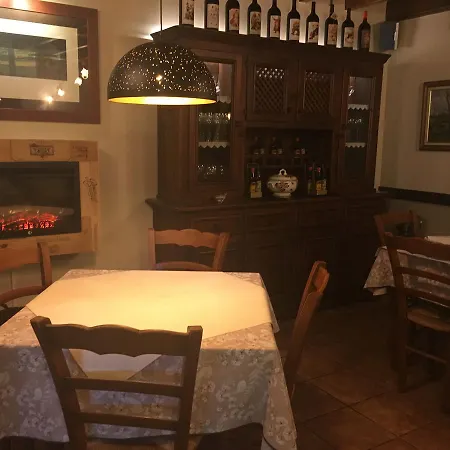 La De Barro Hotel 2*