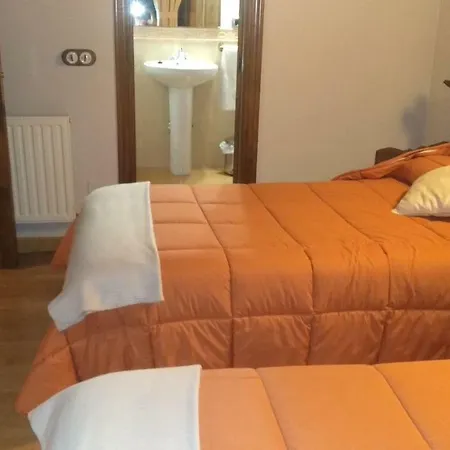 Hotel La De Barro Infiesto